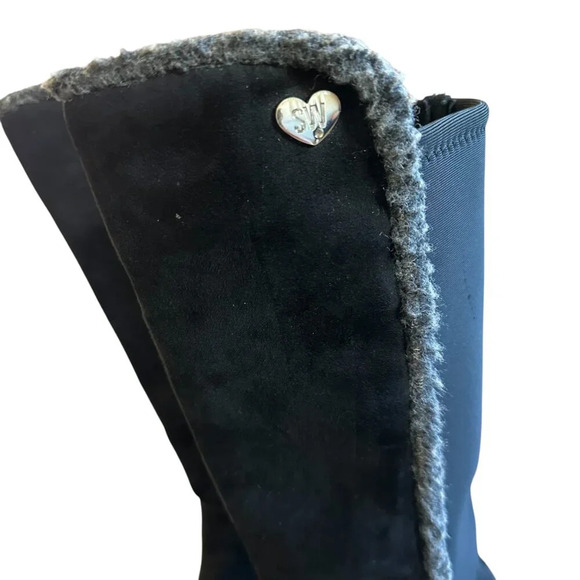 Stuart Weitzman 50/50 Shearling Black Dark Gray Boots Heart Suede Size 4 Girls - Picture 6 of 12